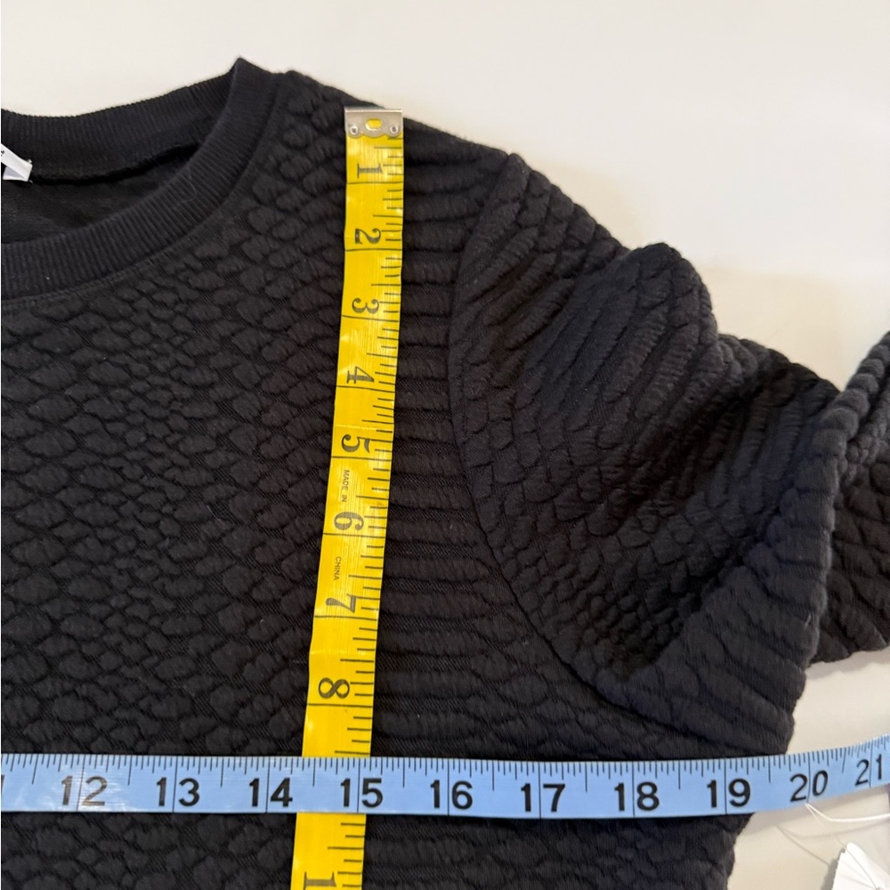 Good American NWT Black Textured Crewneck Sweatshirt In size 2 - Picture 9 of 11